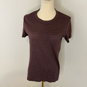 [lululemon athletica] Maroon Short Sleeve Mesh Tee - Size 6